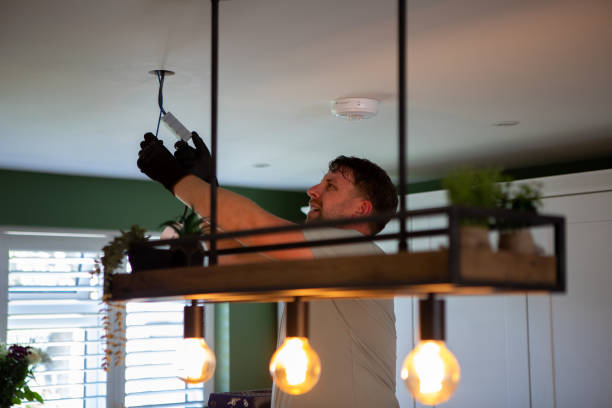 Best Local Electrician Companies  in East Highland Park, VA